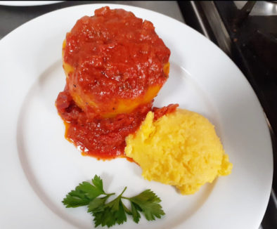 Stuffed peppers with polenta