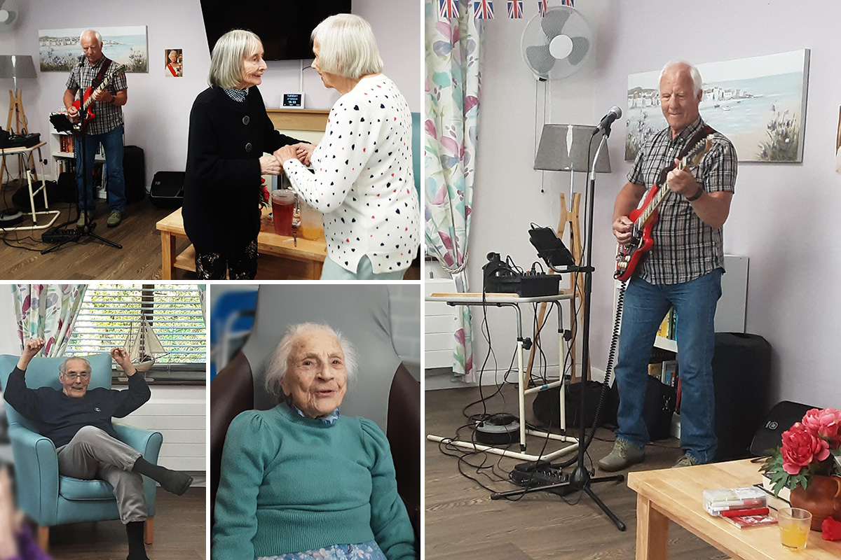 Music with Barry at St Winifreds Care Home