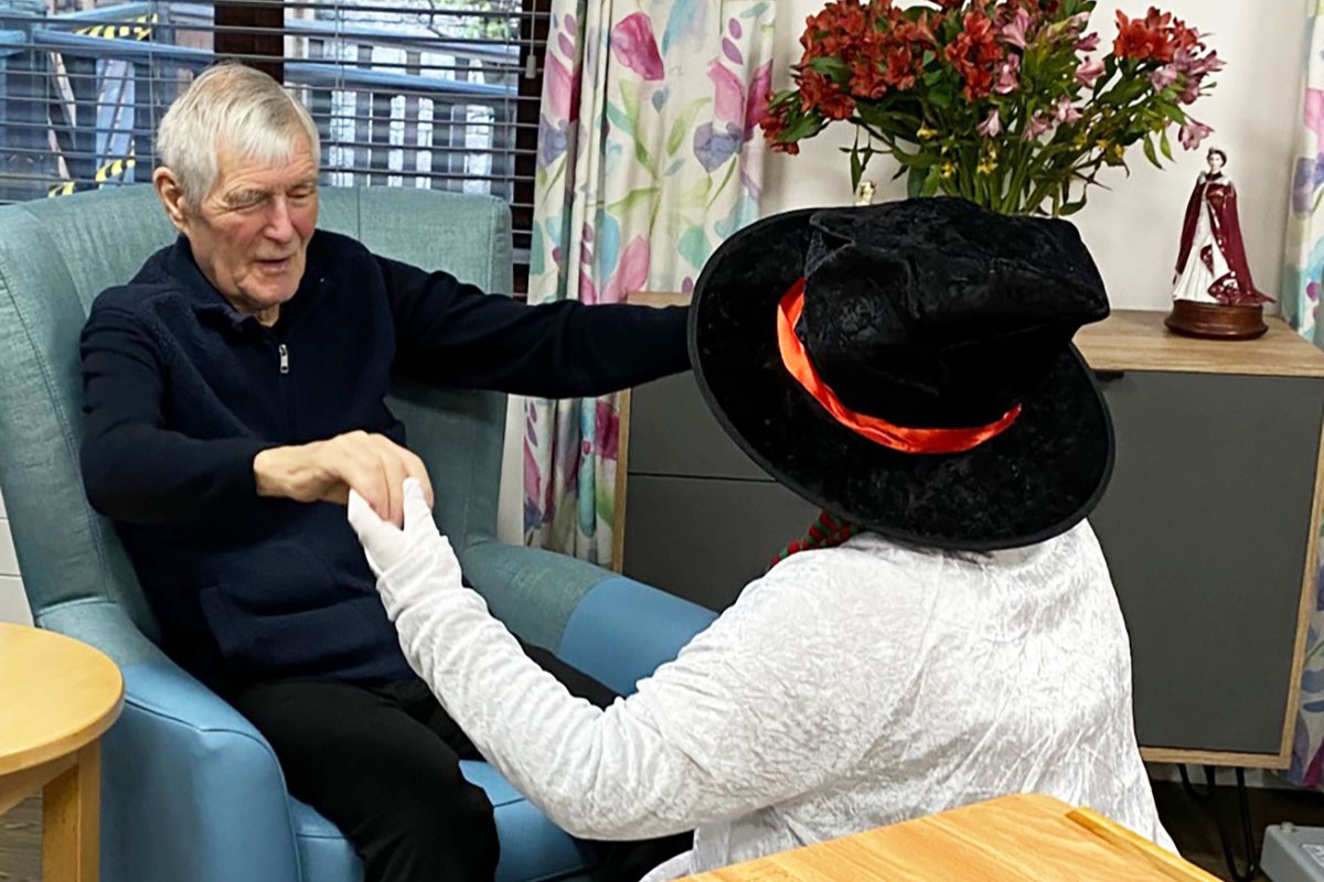 Frosty visiting St Winifreds Care Home