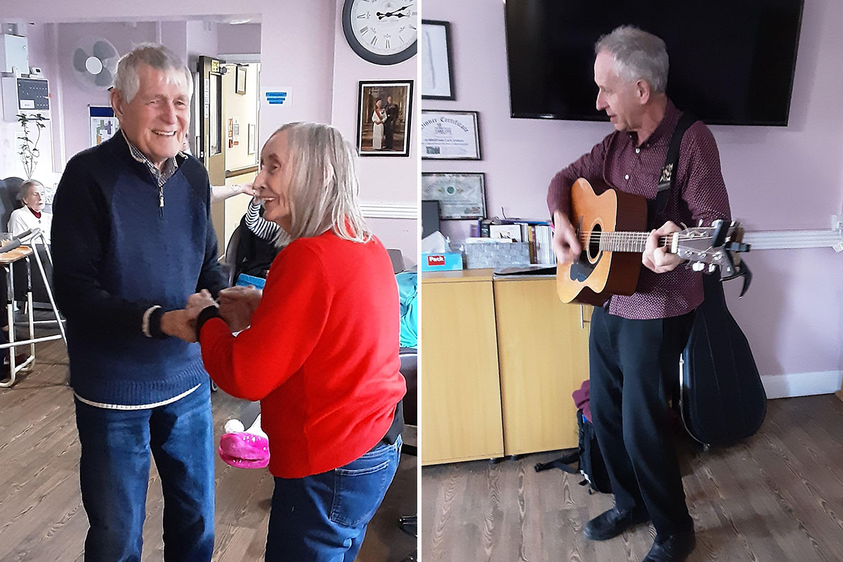 St Winifreds Care Home welcomes the Travelling Troubadour